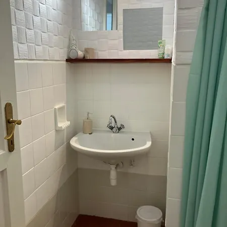 Budapest11 *