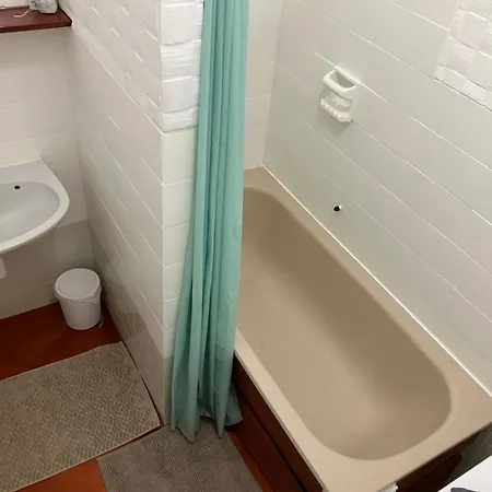 Budapest11 *
