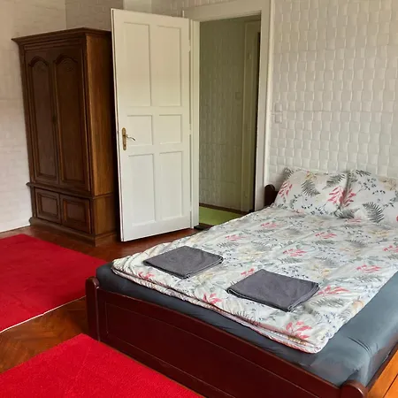 Apartament Budapest11 *